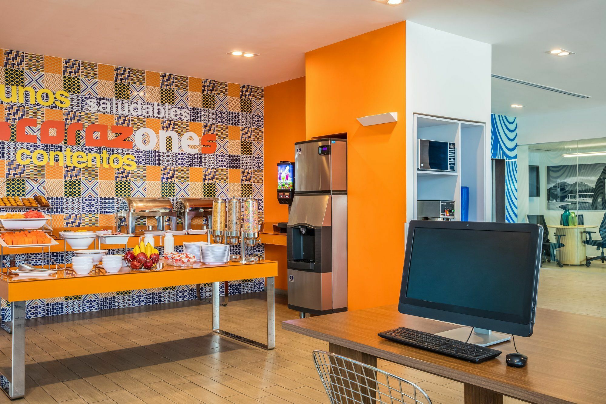 วัน มอนเทอเรย์ แอโรปวยร์โต Hotel อโปดาคา ภายนอก รูปภาพ